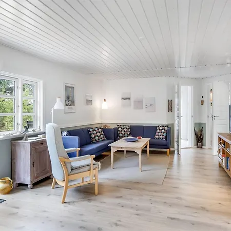 Ruven - 500m From The Sea By Interhome